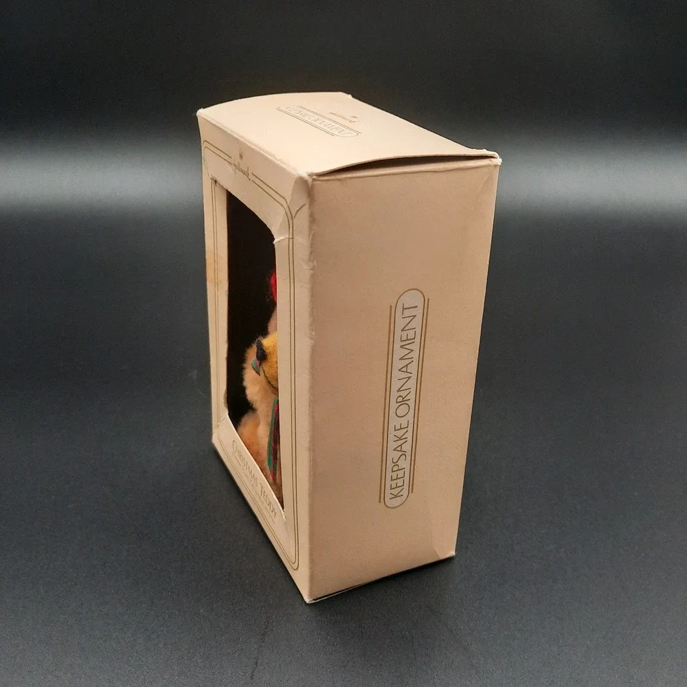 1981 Hallmark Christmas Teddy Plush Ornament in‎ Original Box – Made in Korea